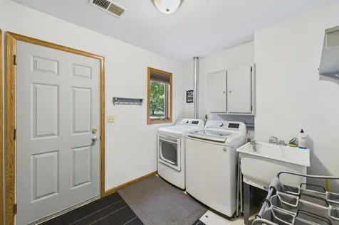 3509 92nd Avenue N Brooklyn Park MN 55443