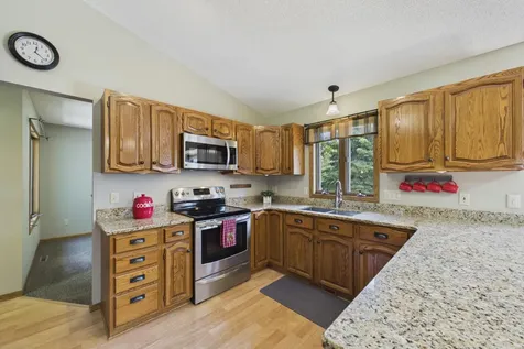 3509 92nd Avenue N Brooklyn Park MN 55443