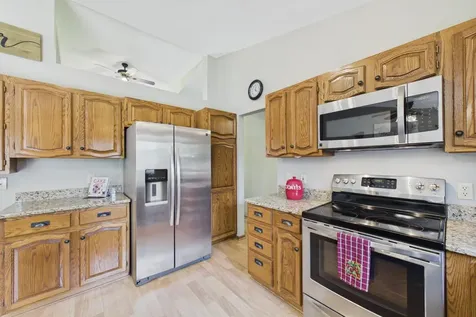 3509 92nd Avenue N Brooklyn Park MN 55443