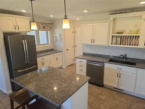 698 Westland Lane New London MN 56273