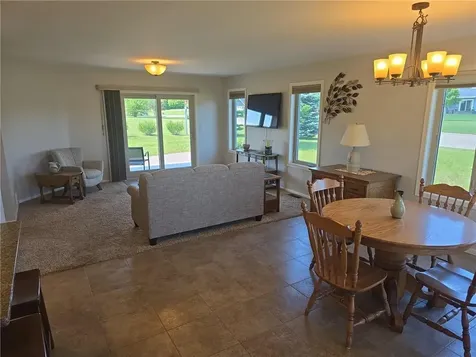 698 Westland Lane New London MN 56273