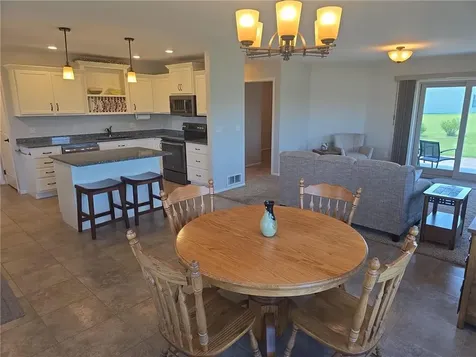 698 Westland Lane New London MN 56273