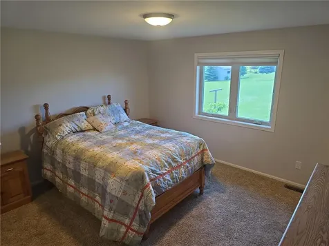 698 Westland Lane New London MN 56273