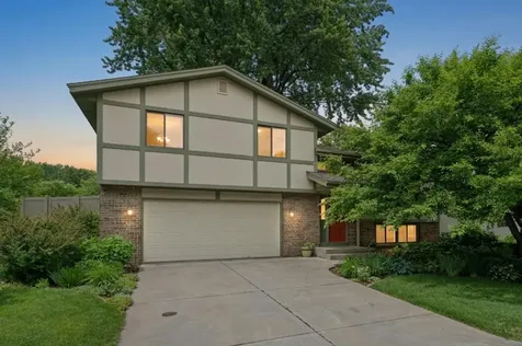 503 Laredo Lane Chanhassen MN 55317