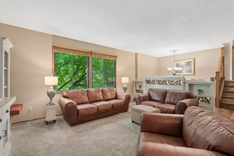 503 Laredo Lane Chanhassen MN 55317