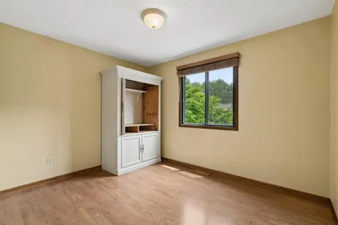 503 Laredo Lane Chanhassen MN 55317