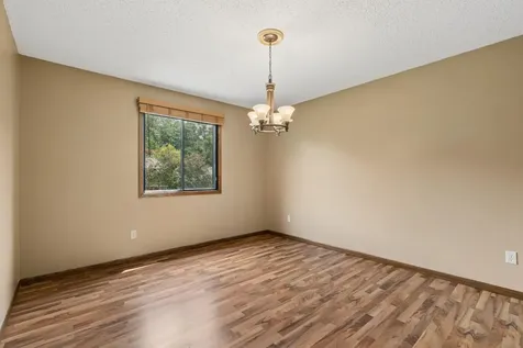 503 Laredo Lane Chanhassen MN 55317
