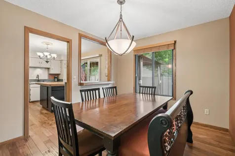 503 Laredo Lane Chanhassen MN 55317