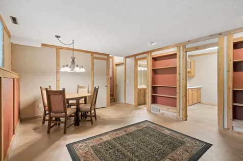 503 Laredo Lane Chanhassen MN 55317