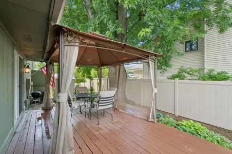 503 Laredo Lane Chanhassen MN 55317