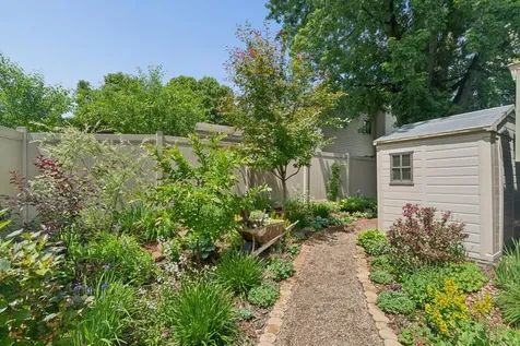 503 Laredo Lane Chanhassen MN 55317