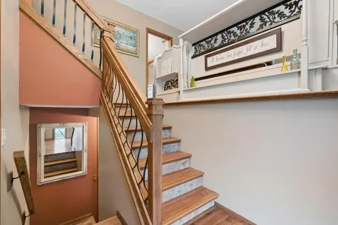 503 Laredo Lane Chanhassen MN 55317