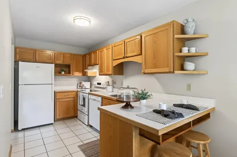 4448 Woodgate Point Eagan MN 55122