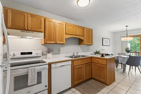 4448 Woodgate Point Eagan MN 55122