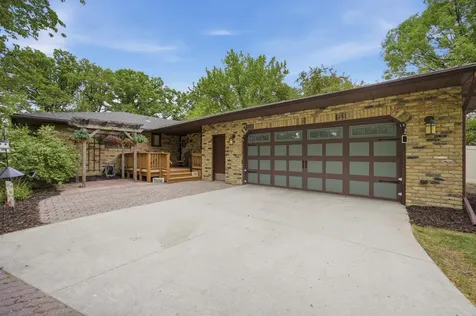 3514 Riverview Circle Moorhead MN 56560