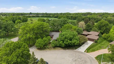 3514 Riverview Circle Moorhead MN 56560