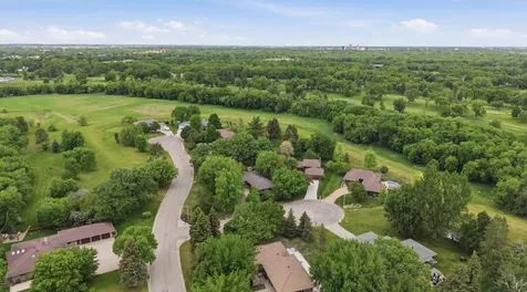 3514 Riverview Circle Moorhead MN 56560