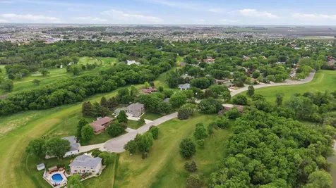 3514 Riverview Circle Moorhead MN 56560