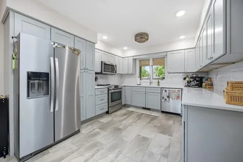 3514 Riverview Circle Moorhead MN 56560
