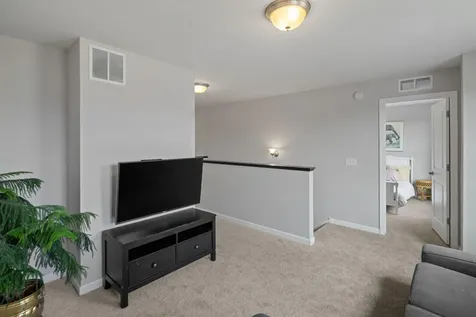 561 14th Street NW New Brighton MN 55112