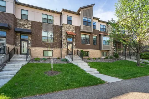 4015 River Valley Way Eagan MN 55122