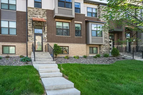 4015 River Valley Way Eagan MN 55122