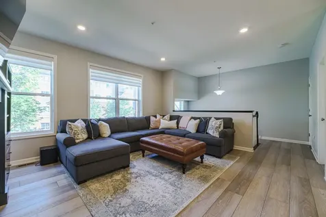 4015 River Valley Way Eagan MN 55122