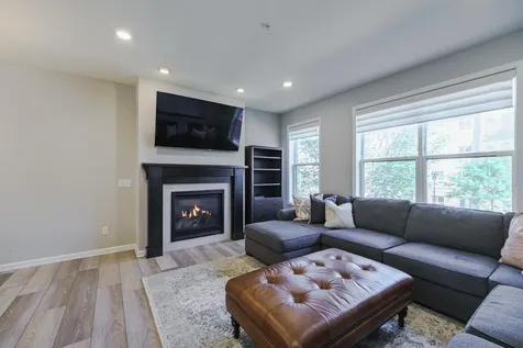4015 River Valley Way Eagan MN 55122