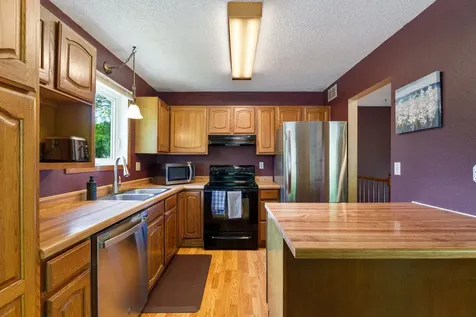 1919 27th Avenue S Fargo ND 58103