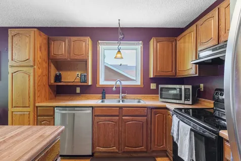 1919 27th Avenue S Fargo ND 58103