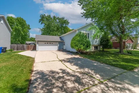 1919 27th Avenue S Fargo ND 58103