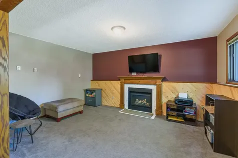 1919 27th Avenue S Fargo ND 58103