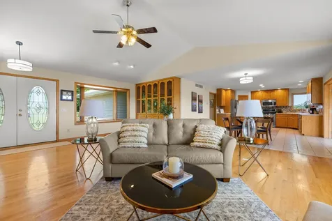 440 Kuntz Drive Independence MN 55359