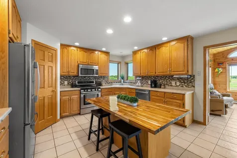 440 Kuntz Drive Independence MN 55359
