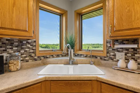 440 Kuntz Drive Independence MN 55359