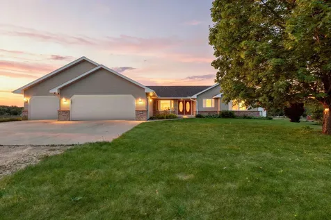 440 Kuntz Drive Independence MN 55359