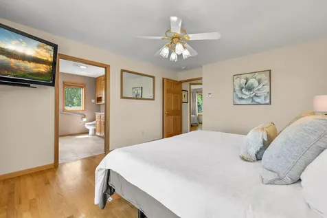 440 Kuntz Drive Independence MN 55359