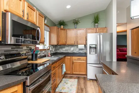 6182 35th Street S Fargo ND 58104
