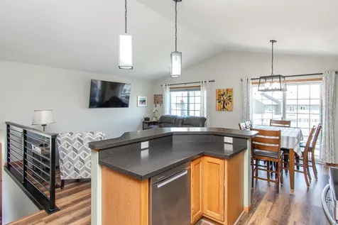 6182 35th Street S Fargo ND 58104