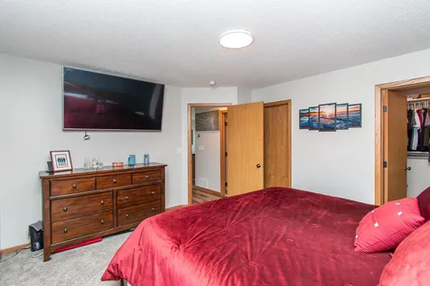 6182 35th Street S Fargo ND 58104