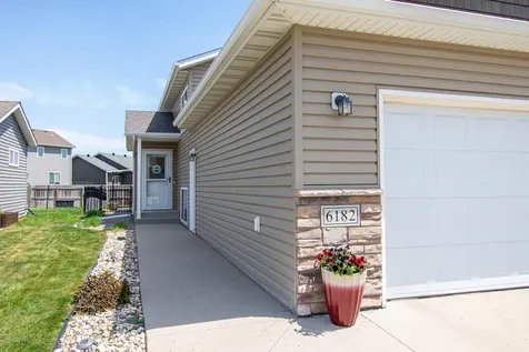 6182 35th Street S Fargo ND 58104