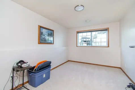 6182 35th Street S Fargo ND 58104
