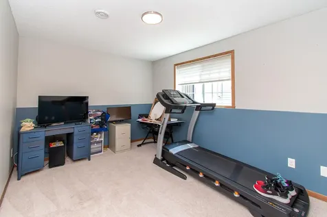 6182 35th Street S Fargo ND 58104