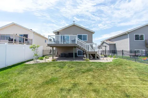 6182 35th Street S Fargo ND 58104