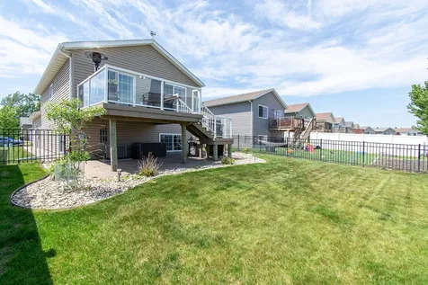 6182 35th Street S Fargo ND 58104
