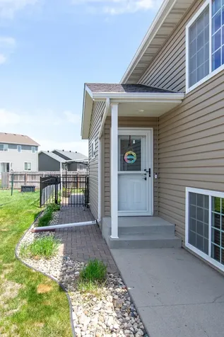 6182 35th Street S Fargo ND 58104