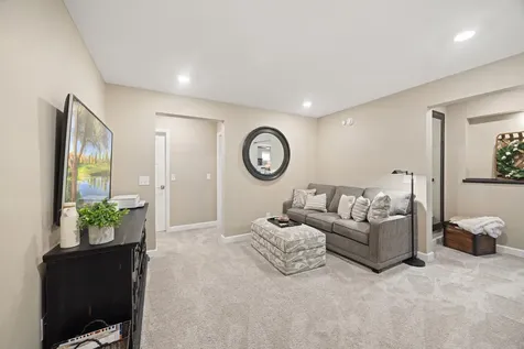 7228 Auburn Lane Inver Grove Heights MN 55077