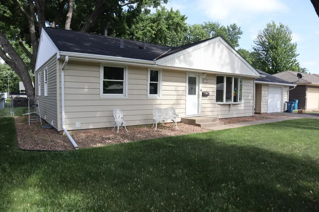 7521 12th Avenue S Richfield MN 55423