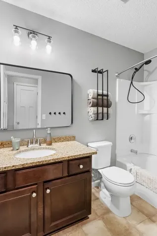 14004 Adrian Court Rosemount MN 55068