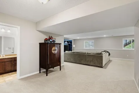 14004 Adrian Court Rosemount MN 55068
